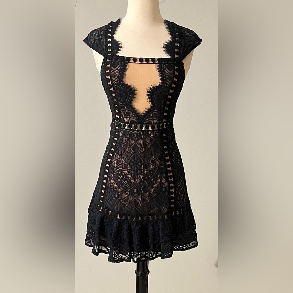 For Love & Lemons Aspen Mini Dress – Black/Nude Lace – Size S- Rare Fall 2016
